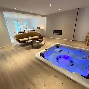 Casa Honey Bed & Breakfast